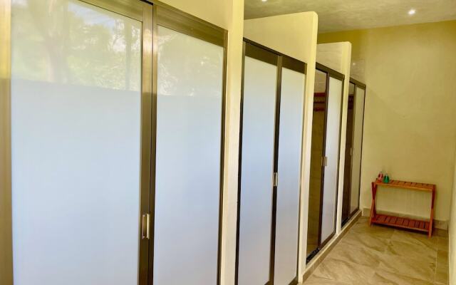 Glamping Bunga Lotus