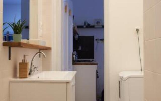 Cozy Stylish Flat by Vaci Street