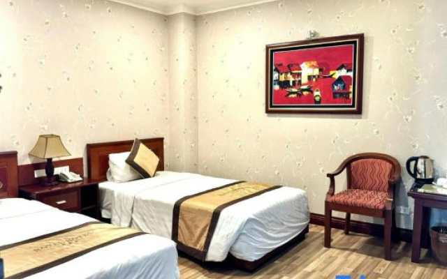 Royal Tuyen Quang Hotel
