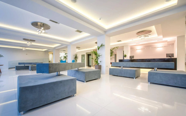 Azure Resort & Spa
