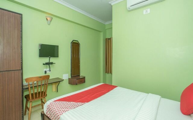 OYO 12024 Sree Nandanam Residency