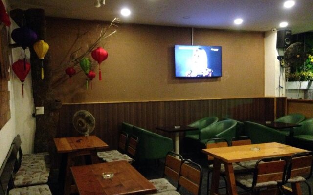 Funny House Apart and Inn