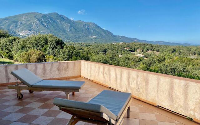 Villa vue mer dans nature protégée, plage à 1,5 km