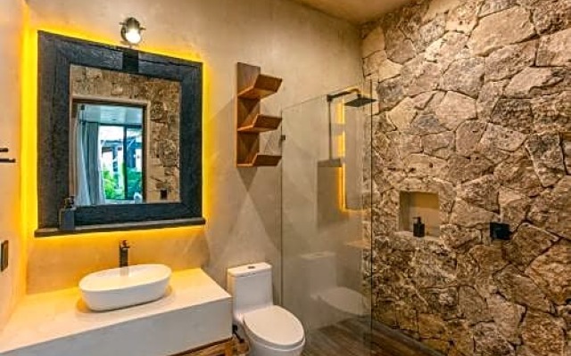 Mayur Tulum