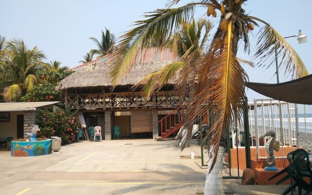 Punta Roca Surf Resort