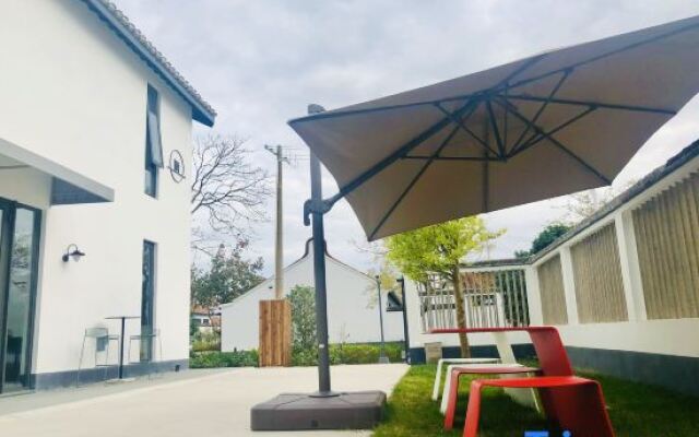 Yiyi Zhenxuan Hostel