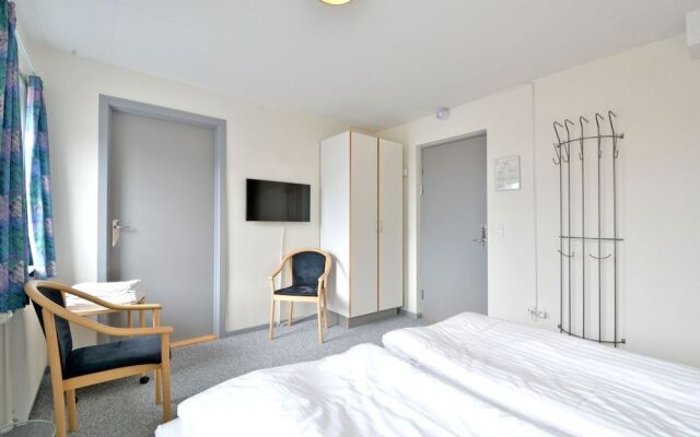 Eight-Bedroom Holiday home in Hvide Sande