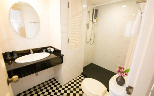 SSIP Boutique Dhevej Bangkok