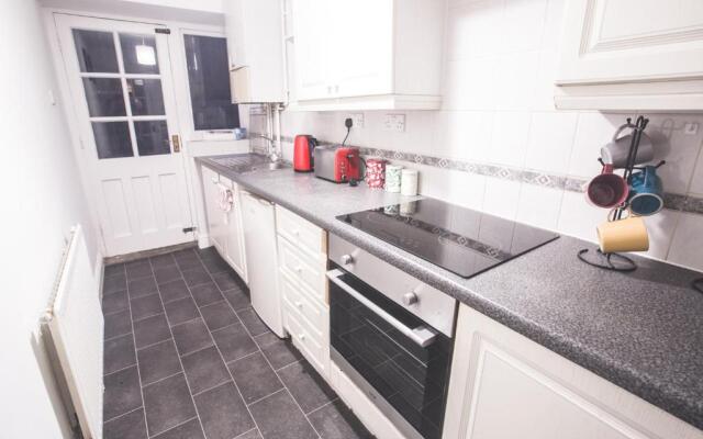 16 Oakfield Place