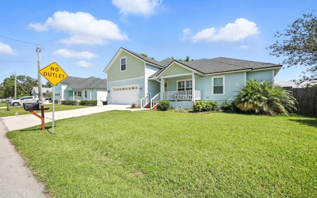 Salty Tradewind Retreat - 14ppl!