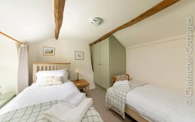 Holly Cottage