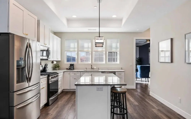 The Hudson #f2 4 Bedroom Townhouse