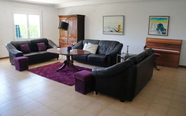 Villa for 8 People With Private Pool