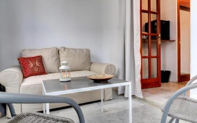 Hostal Almijara