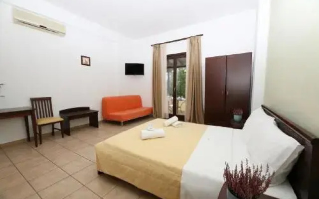 Palirria Hotel & Studios
