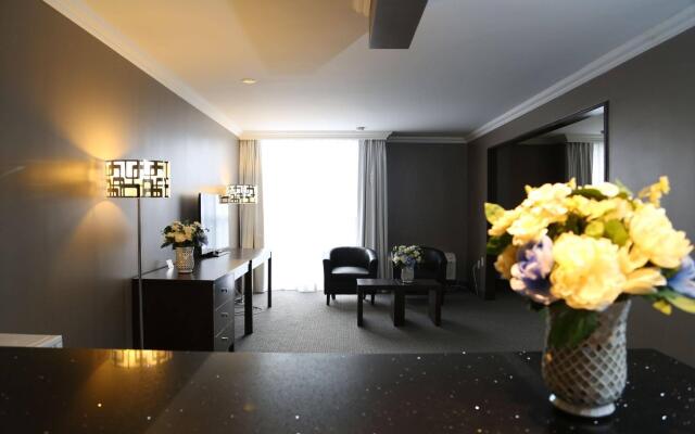 Edward Hotel North York