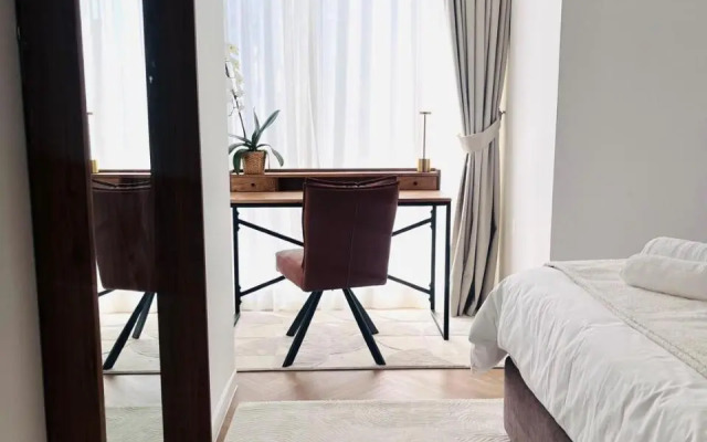 The Smart Concierge - Cayan tower