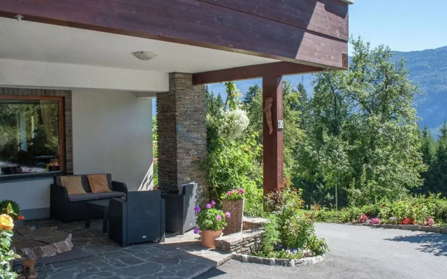 Spacious Apartment in Hermagor near Nassfeld-Pressegger