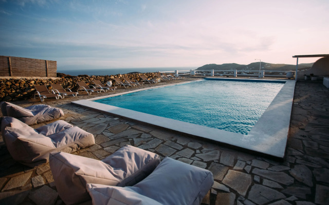 Mykonos Supreme Comfort Suites & Villas