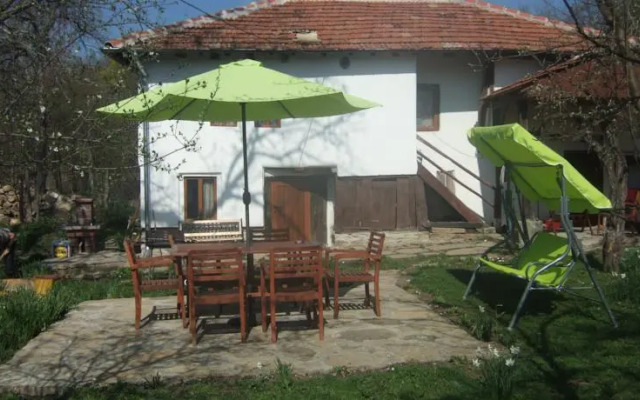 Vitanova Guest House