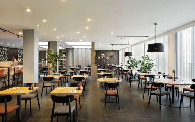 Ramada Amsterdam Airport Schiphol Hotel
