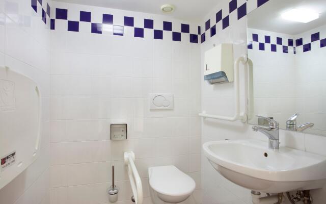 Holiday Inn Express Geneva Airport by IHG