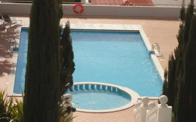 Luxury Apartment on Praia D'El Rey