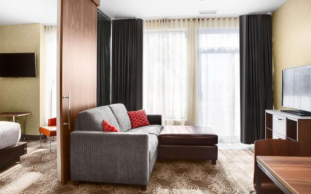 Hilton Montreal Laval