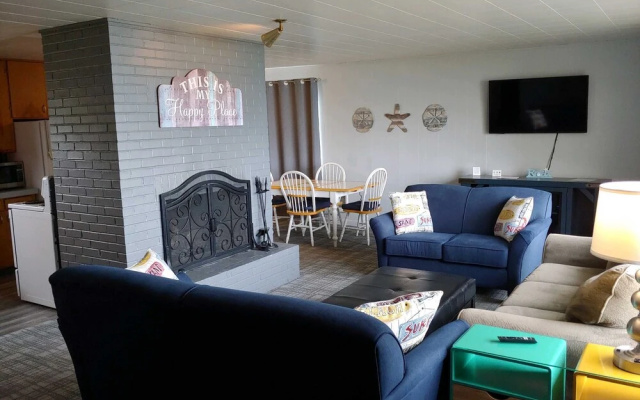 On the Beachfront Vacation Rentals