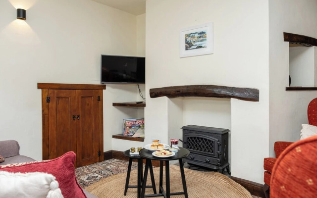 Watermouth Castle, South Court Apartment