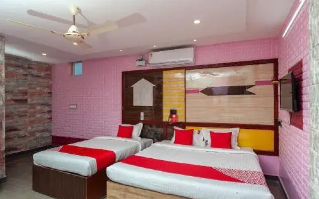 OYO 26735 Hotel Gnanam Residency