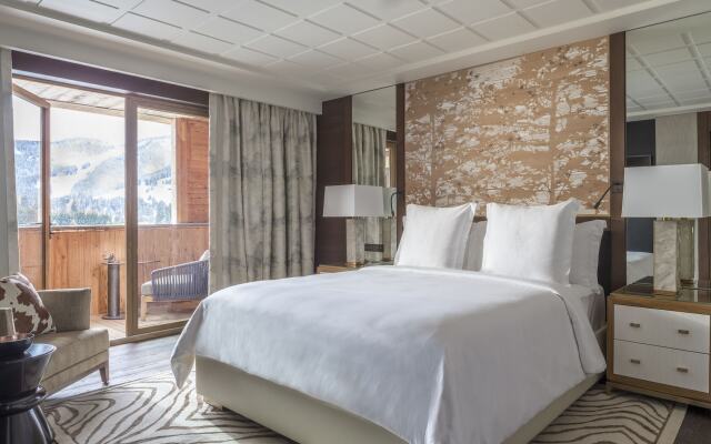 Отель Four Seasons Hotel Megeve