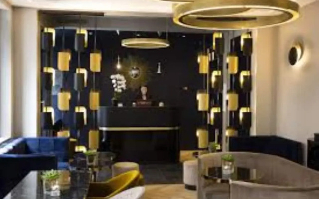 Emergence Djouda Hotel