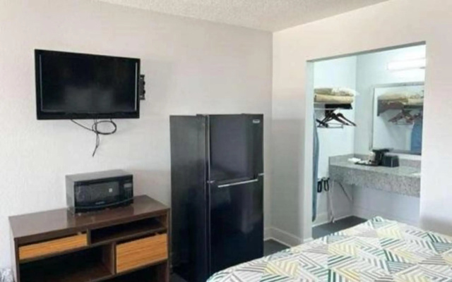 Motel 6 Opelousas, LA