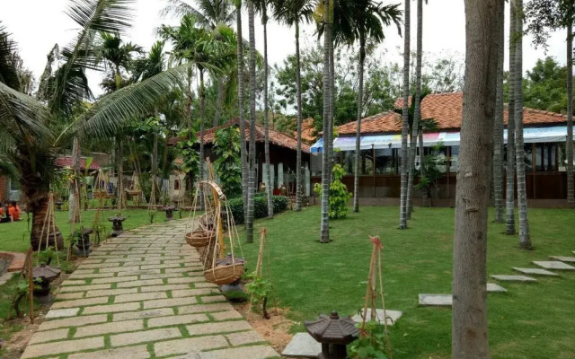 Golden Sail Beach Hotel