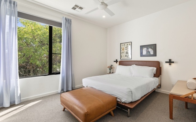 Stylish 3-bed Townhouse Near City Fringe – Guest Rooms – Adelaide