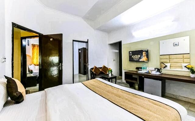 Hotel The First by Goyal Hoteliers