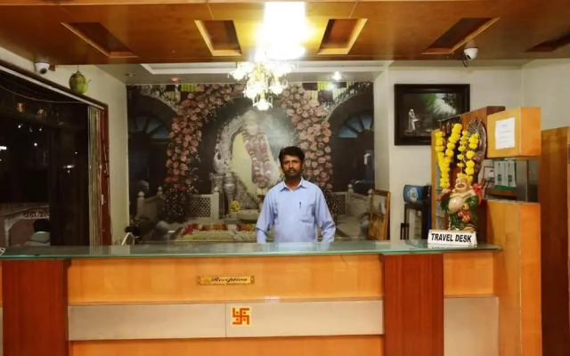 Hotel Sai Varsha