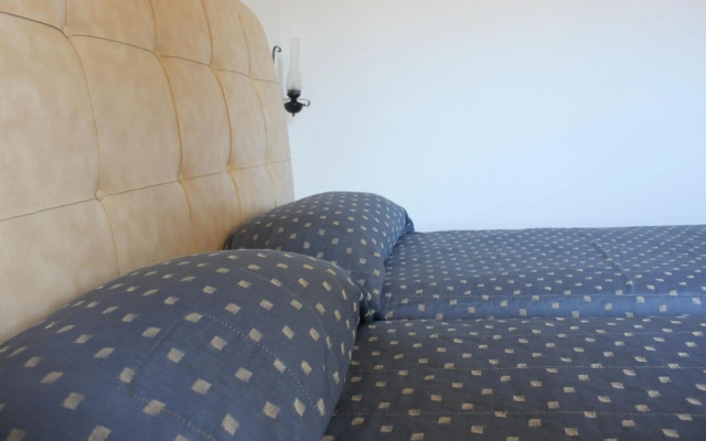 Sunny Suites