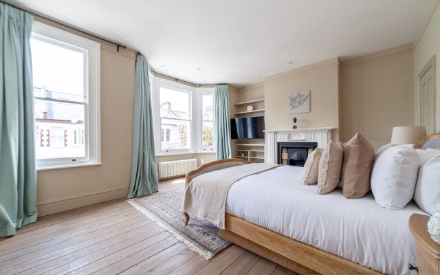 5 Bed Apartment in Clapham