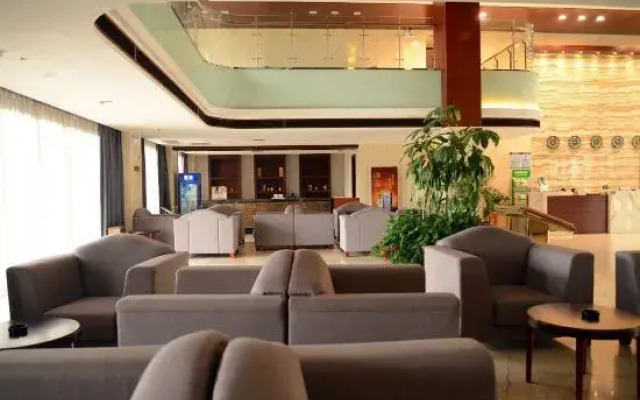 Sunshine Beach Holiday Hotel