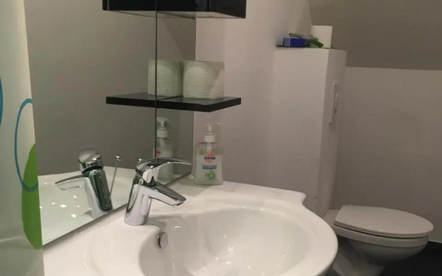 Doppelbettzimmer mit Bad