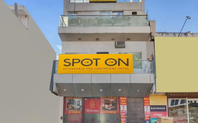 SPOT ON 701618 Hotel New Style