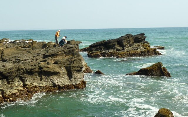 Bunga Ayu Seaside Resort