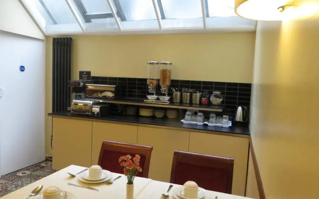 Corbigoe Hotel