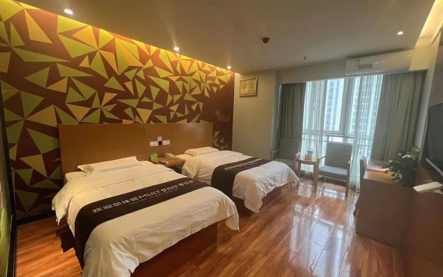 Vatica Jieshou City New Passenger Transport Center Hotel