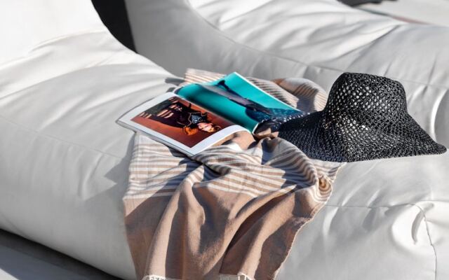 Thisean Modern Suites by Athens Stay