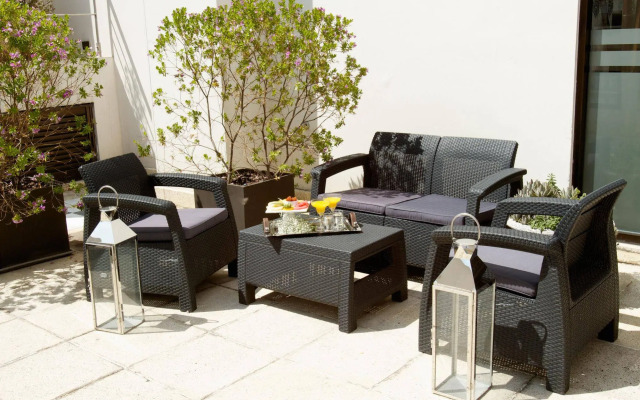 Argenta Tower Hotel & Suites