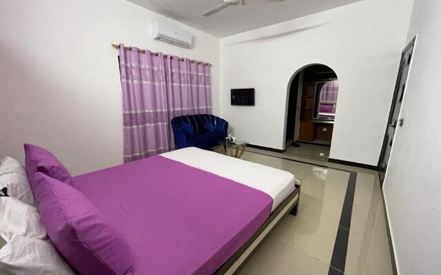 Hotel Defence Inn