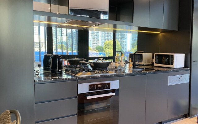 New luxury 3bedroom townhouse cityview